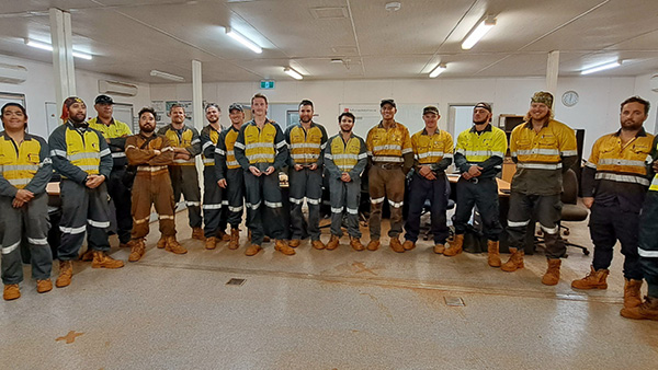 M&IS MMNW ‘Northern Star Employee of the Year’ and Shaun Lewis, Gareth Jackson, Campbell Edwards of the Dampier Idler crew with the overall ‘2023 Safety Champion Employee of the Year’